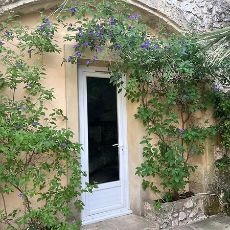 La Maison Des Autres, Piscine Chauffee, Chambres D'Hotes Proches Uzes, Nimes, Pont Du Gard Saint-Genies-de-Malgoires Bagian luar foto
