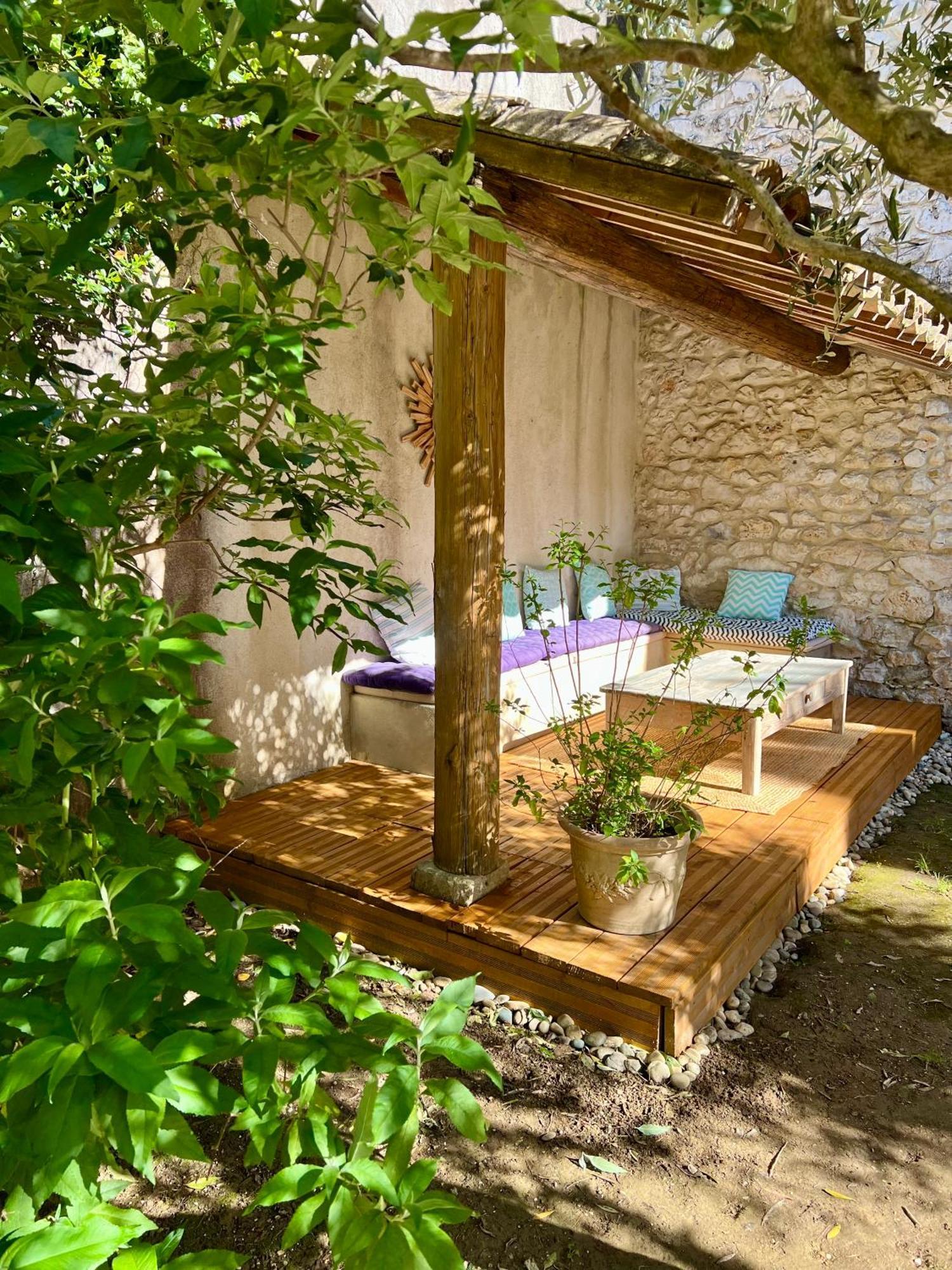 La Maison Des Autres, Piscine Chauffee, Chambres D'Hotes Proches Uzes, Nimes, Pont Du Gard Saint-Genies-de-Malgoires Bagian luar foto