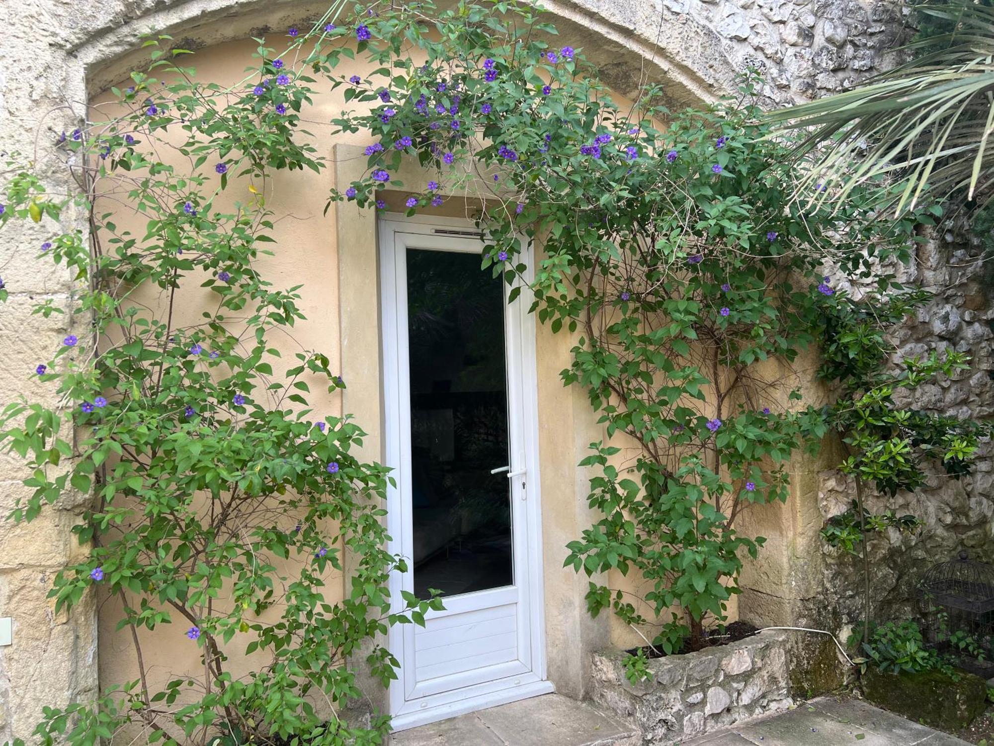 La Maison Des Autres, Piscine Chauffee, Chambres D'Hotes Proches Uzes, Nimes, Pont Du Gard Saint-Genies-de-Malgoires Bagian luar foto